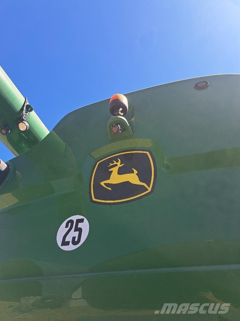 John Deere S 770 Комбайни