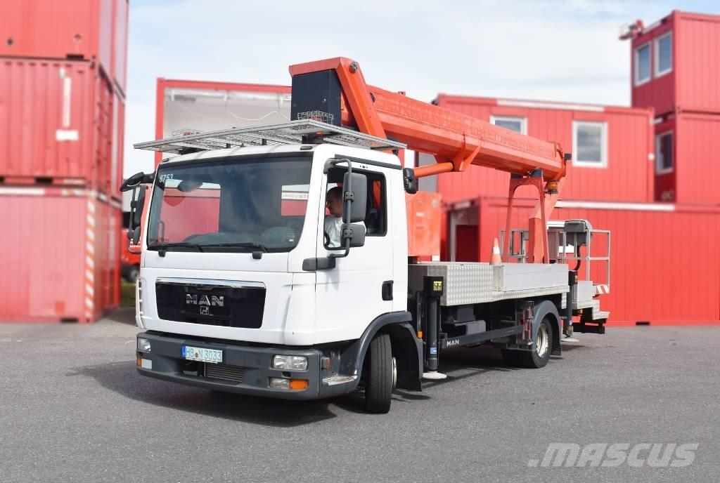 Ruthmann T 330 Моторизирани платформи с талига