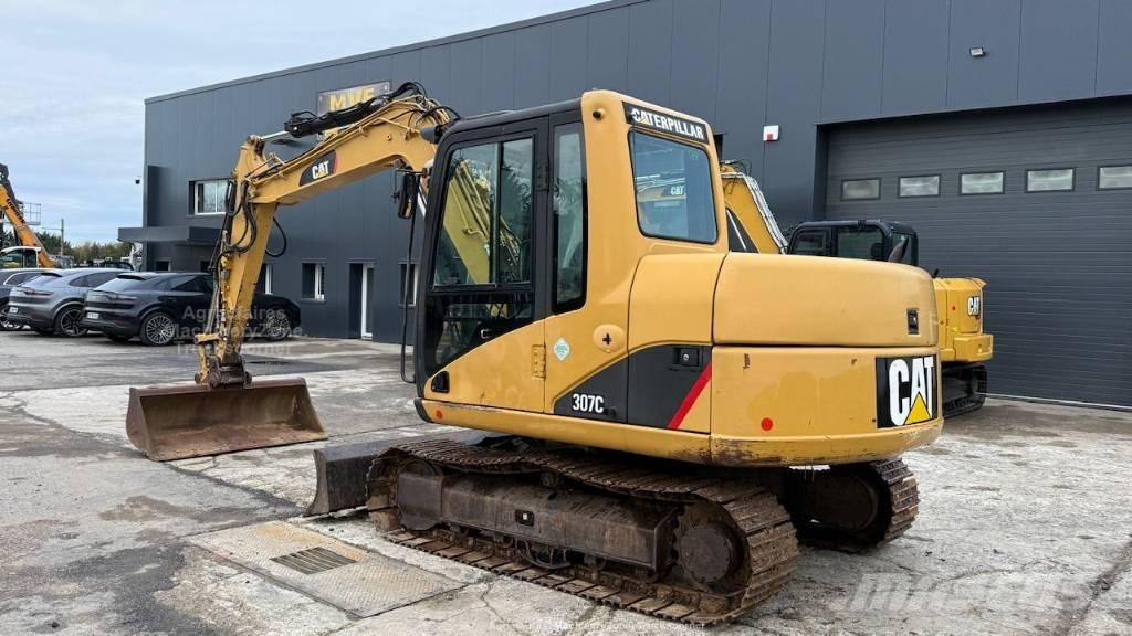 CAT 307 Средни екскаватори 7т - 12т