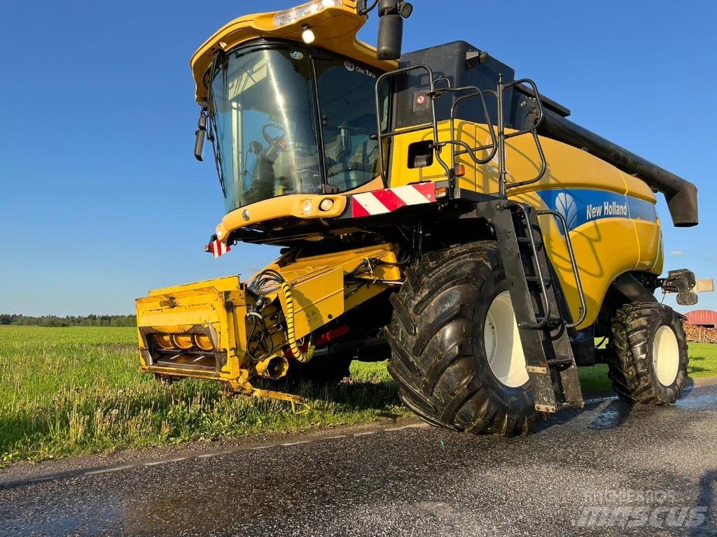 New Holland CX 860 Комбайни