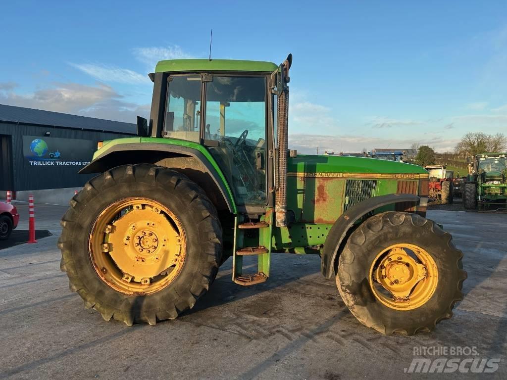 John Deere 6800 Трактори