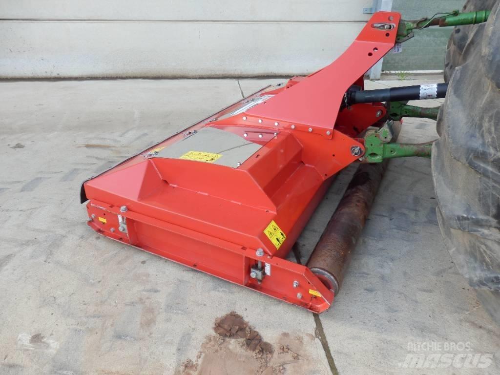 Trimax Snake Косачки за монтиране и теглене
