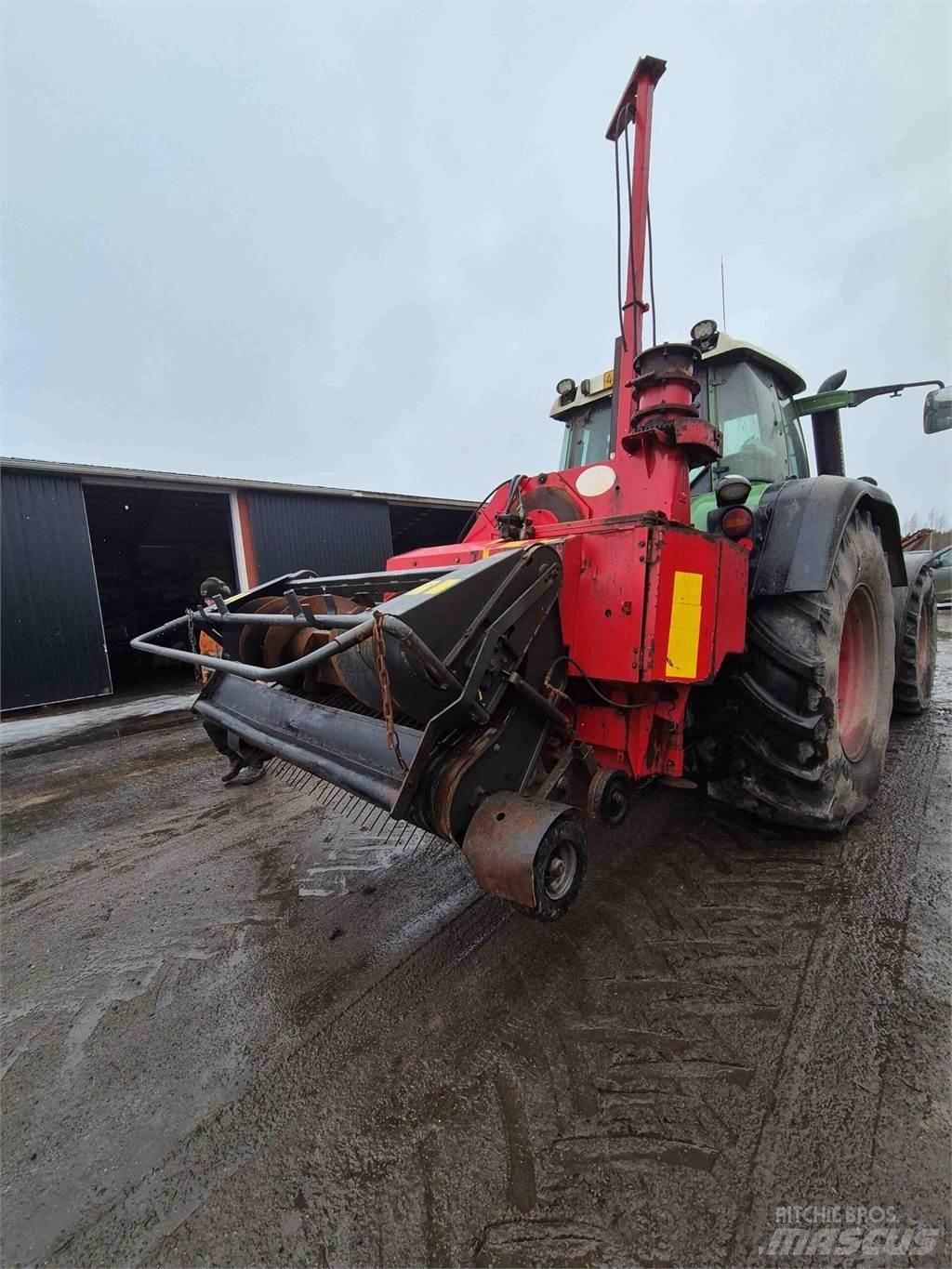 Lely STORM 130R Фуражни комбайни