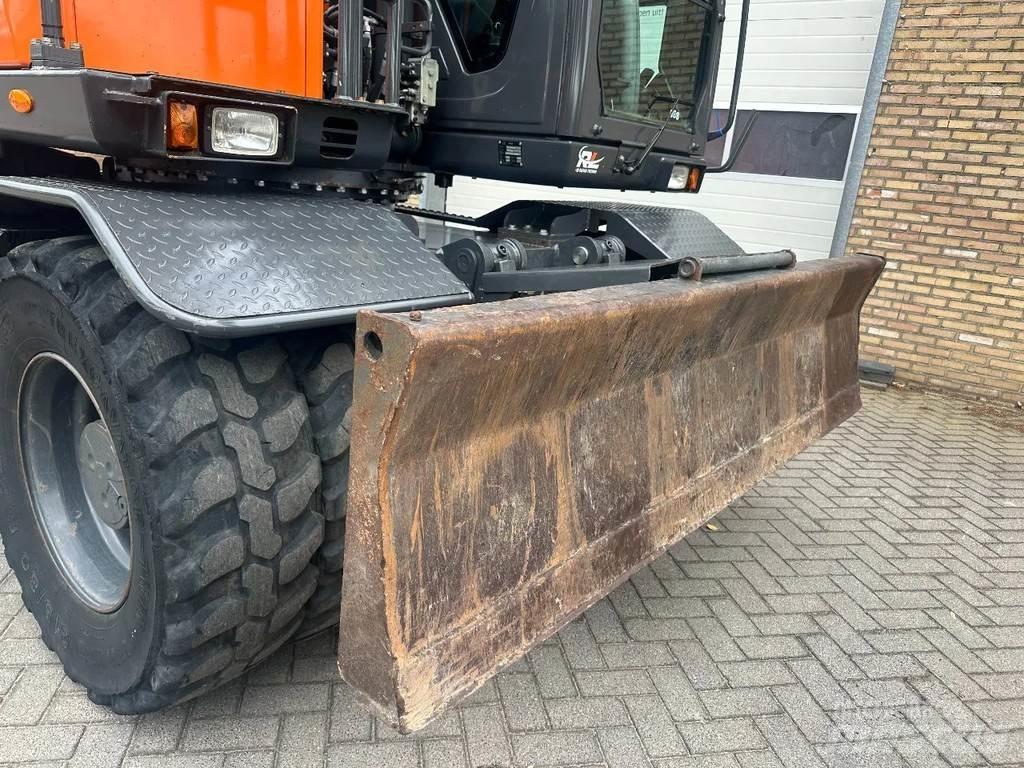 Doosan DX140W-5 Колесни екскаватори