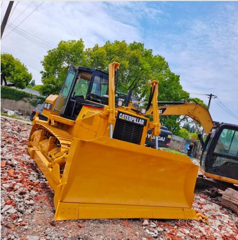 CAT D 6 G Верижни булдозери
