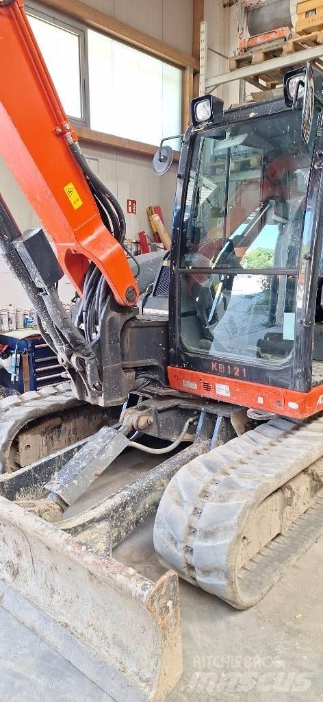 Kubota KX 080-4 Средни екскаватори 7т - 12т