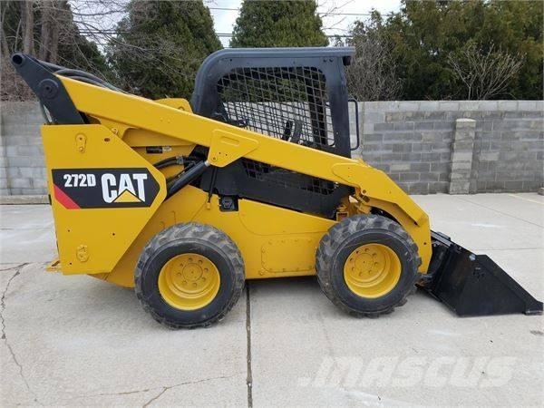 CAT 272 D Мини товарачи
