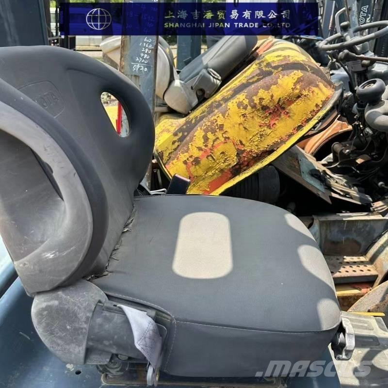 Toyota FGZN20 Дизелови камиони