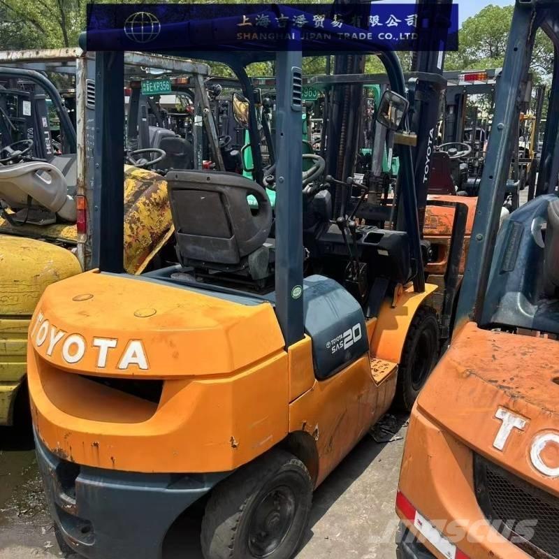 Toyota FGZN20 Дизелови камиони