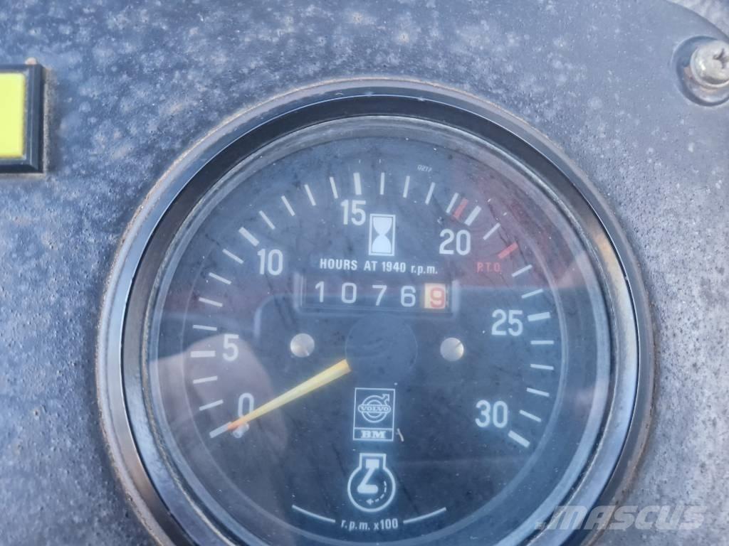 Volvo BM 500 Трактори