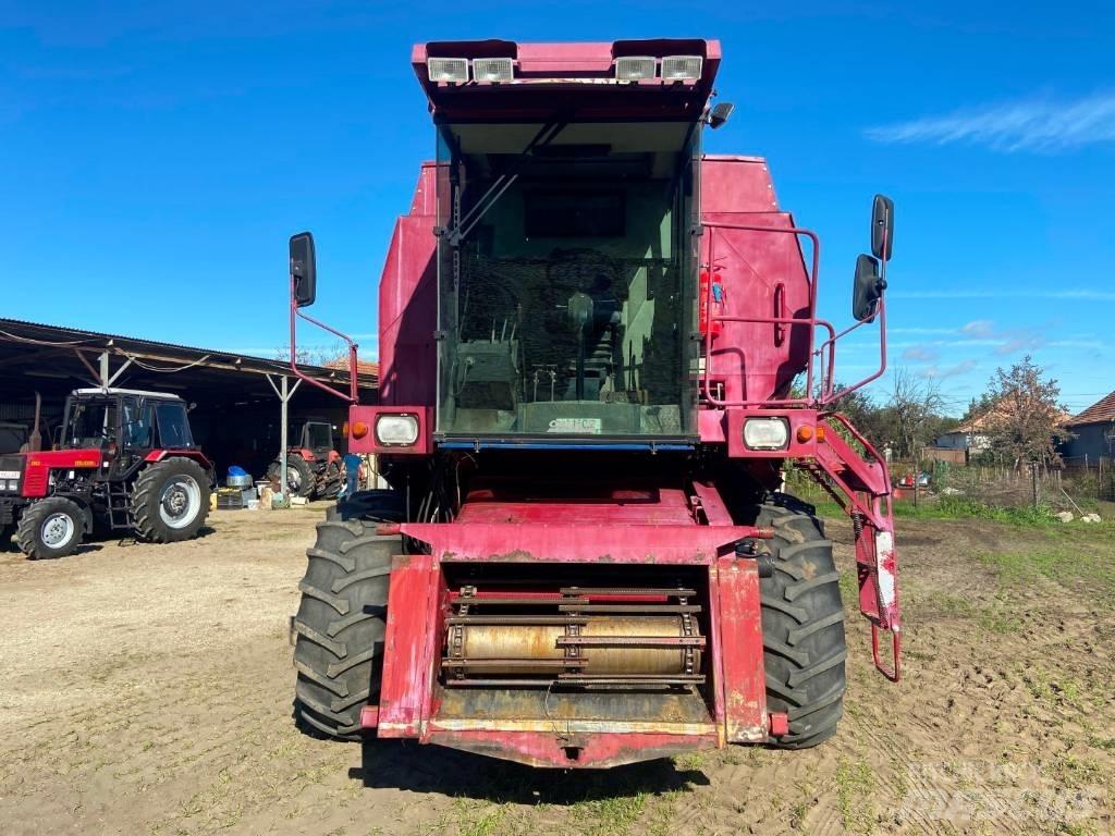Case IH 521 Комбайни