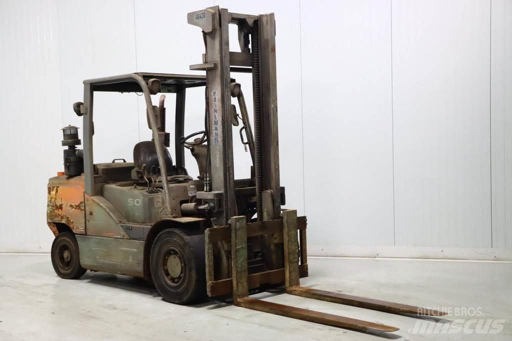 Doosan D50C-7 Дизелови камиони