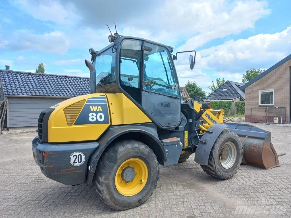 Komatsu WA 80-6 Колесни товарачи