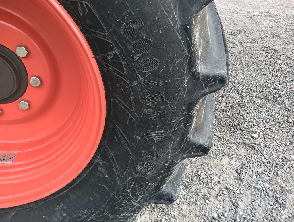 CLAAS TRION 750 Комбайни