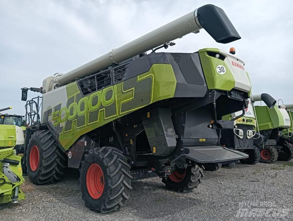 CLAAS TRION 750 Комбайни