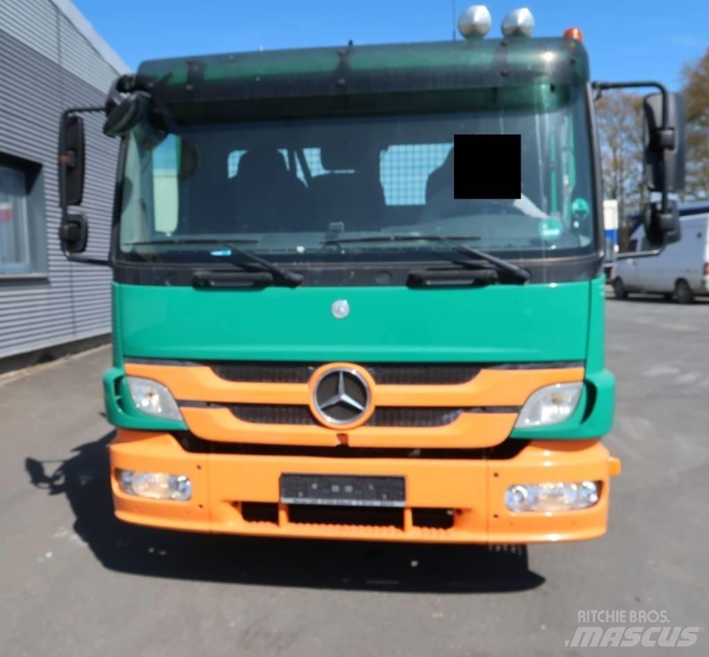 Mercedes-Benz 822 L Пикапи