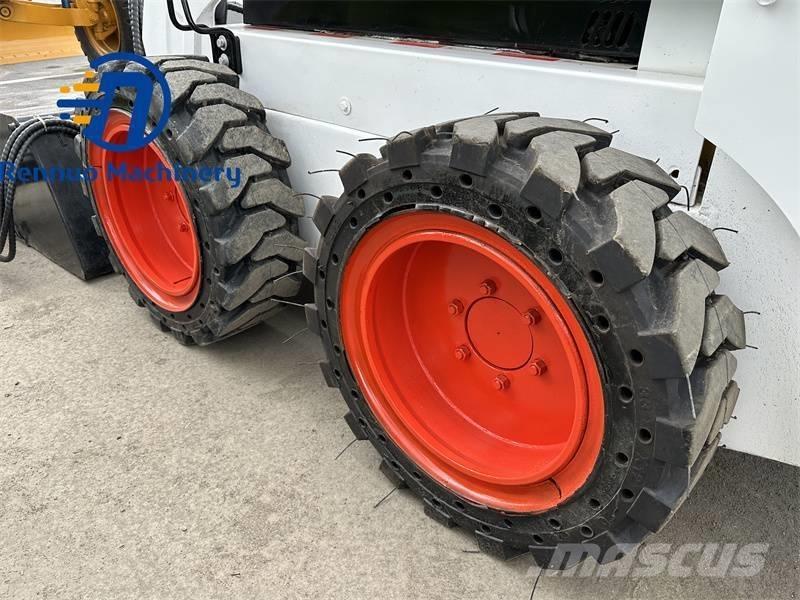 Bobcat S 16 Мини товарачи

