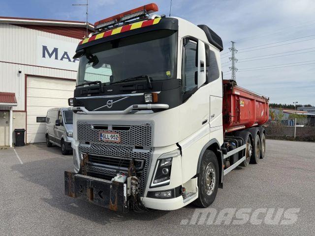 Volvo FH16-750 8x4 Общински/универсални превозни средства
