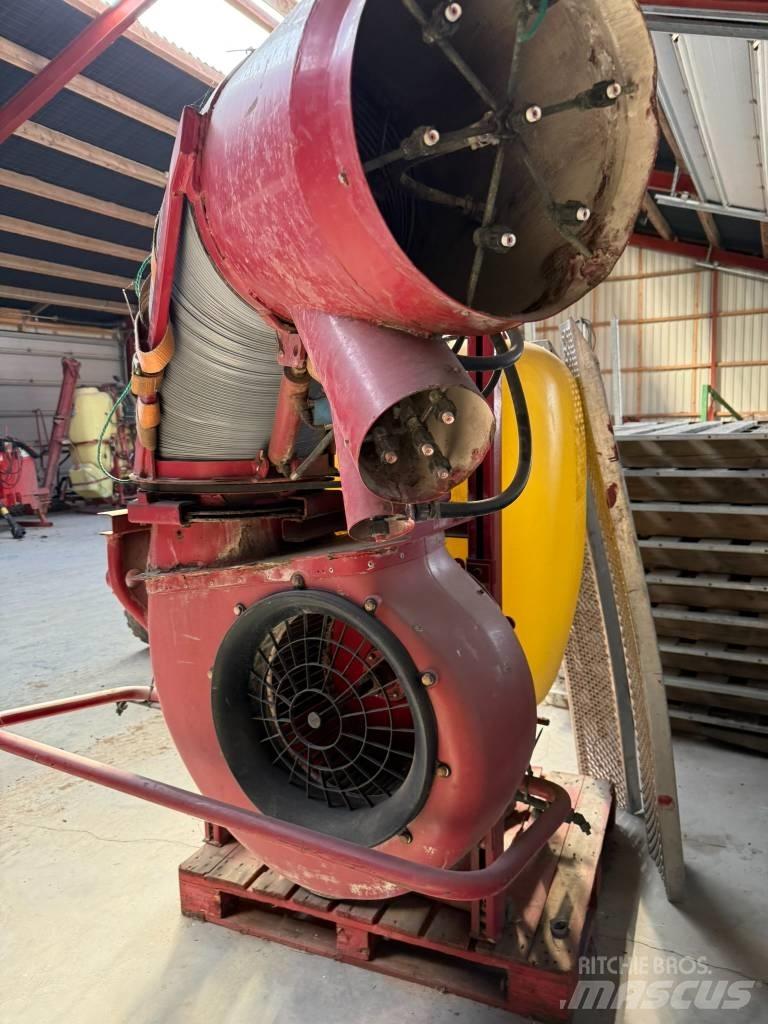 Hardi 600 SVCO Навесни пръскачки
