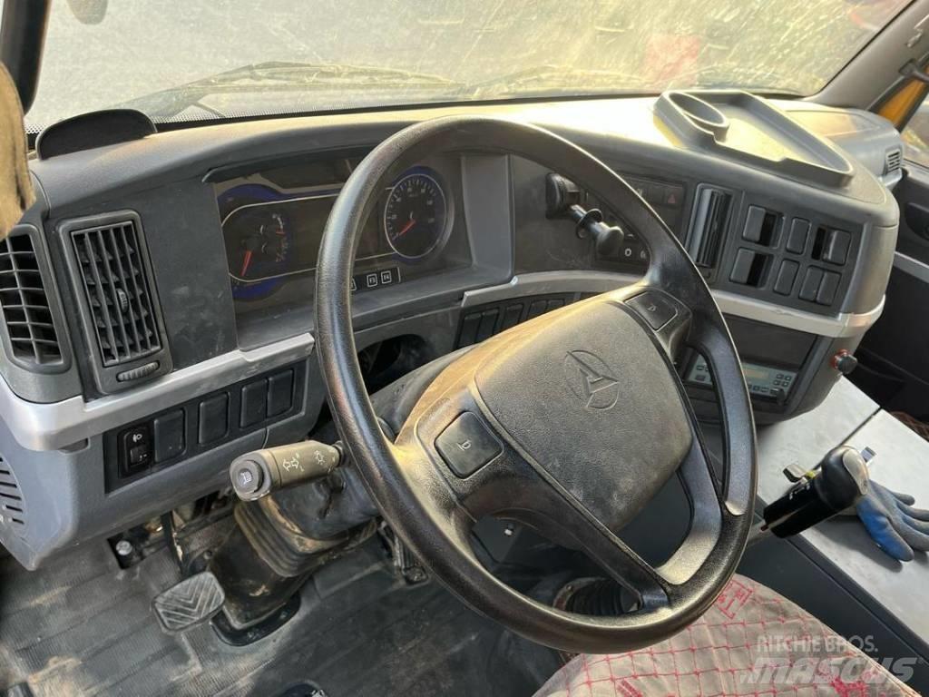 Sany STC250C5-2 Всъдеходни кранове