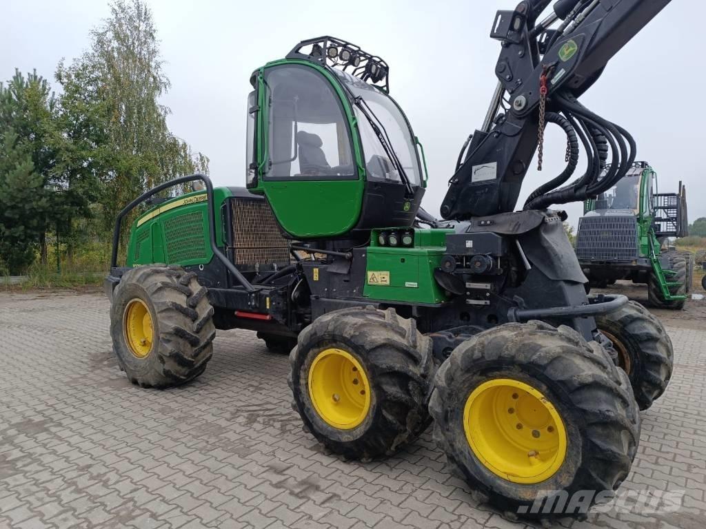John Deere 1070 E Харвестери