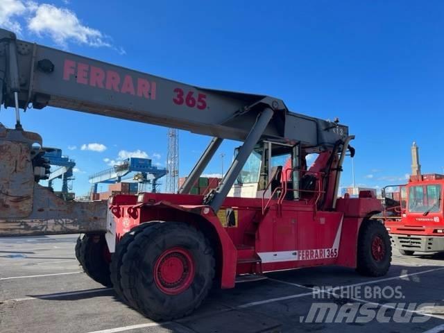 CVS Ferrari F365.5 Кари повдигачи на контейнери