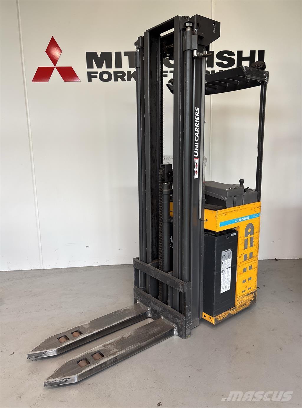 Atlet ASN200 Самоходни товарачи