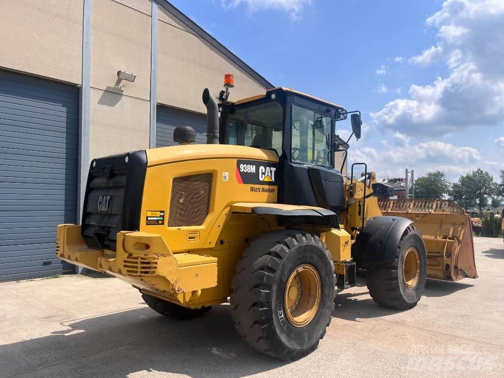 CAT 938M Колесни товарачи