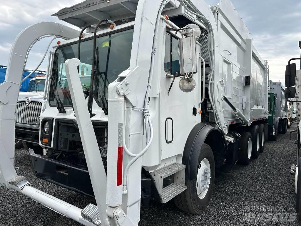 Mack MRU613 Камиони за отпадъци