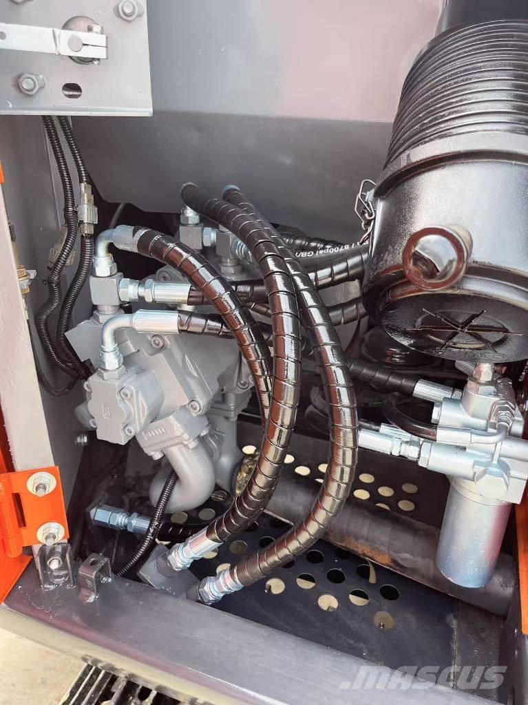 Hitachi ZX 70 Средни екскаватори 7т - 12т