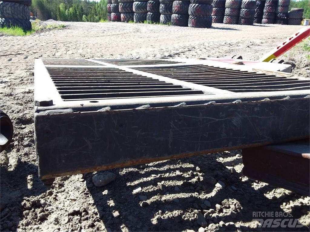 Valmet 840.3 Други компоненти