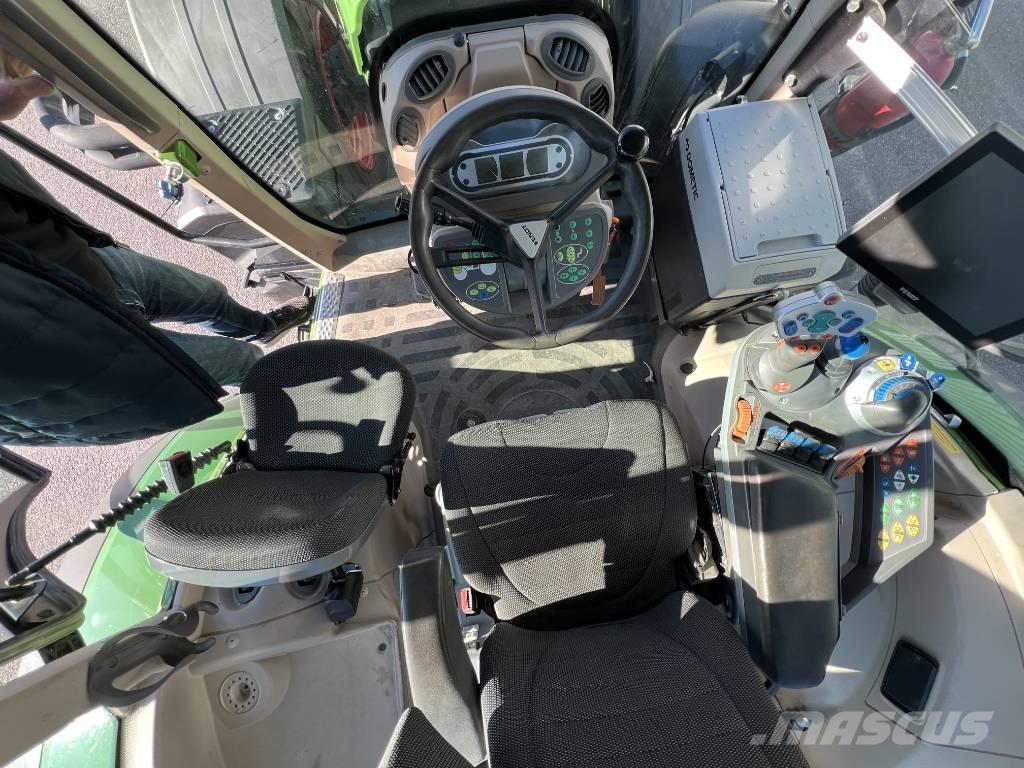 Fendt 828 Vario Трактори