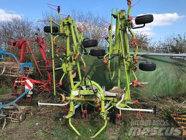 CLAAS Volto 900 Гребла и сенообръщачки