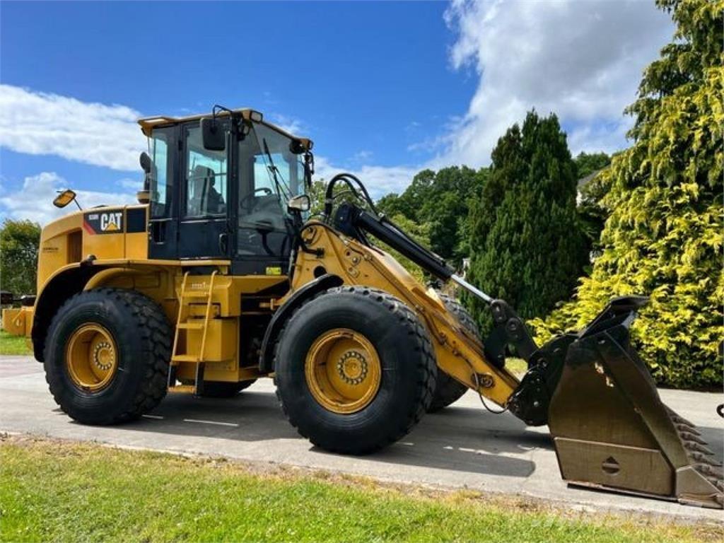 CAT 930H Колесни товарачи