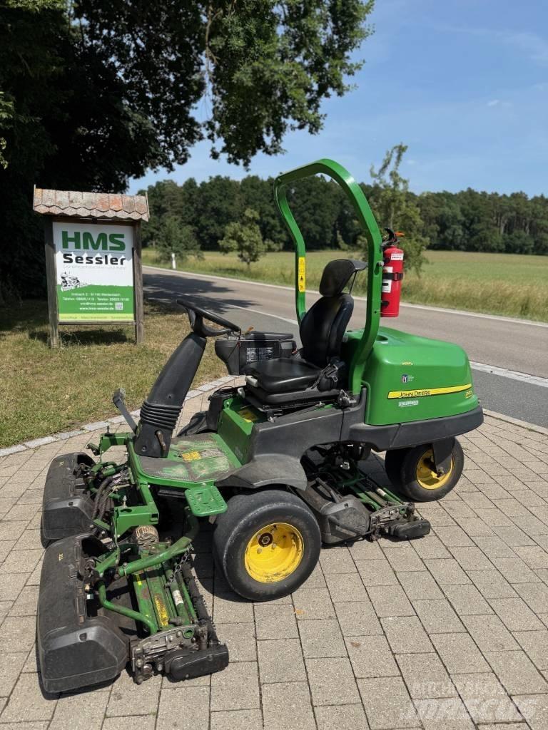 John Deere 2500 E Косачки за Greens