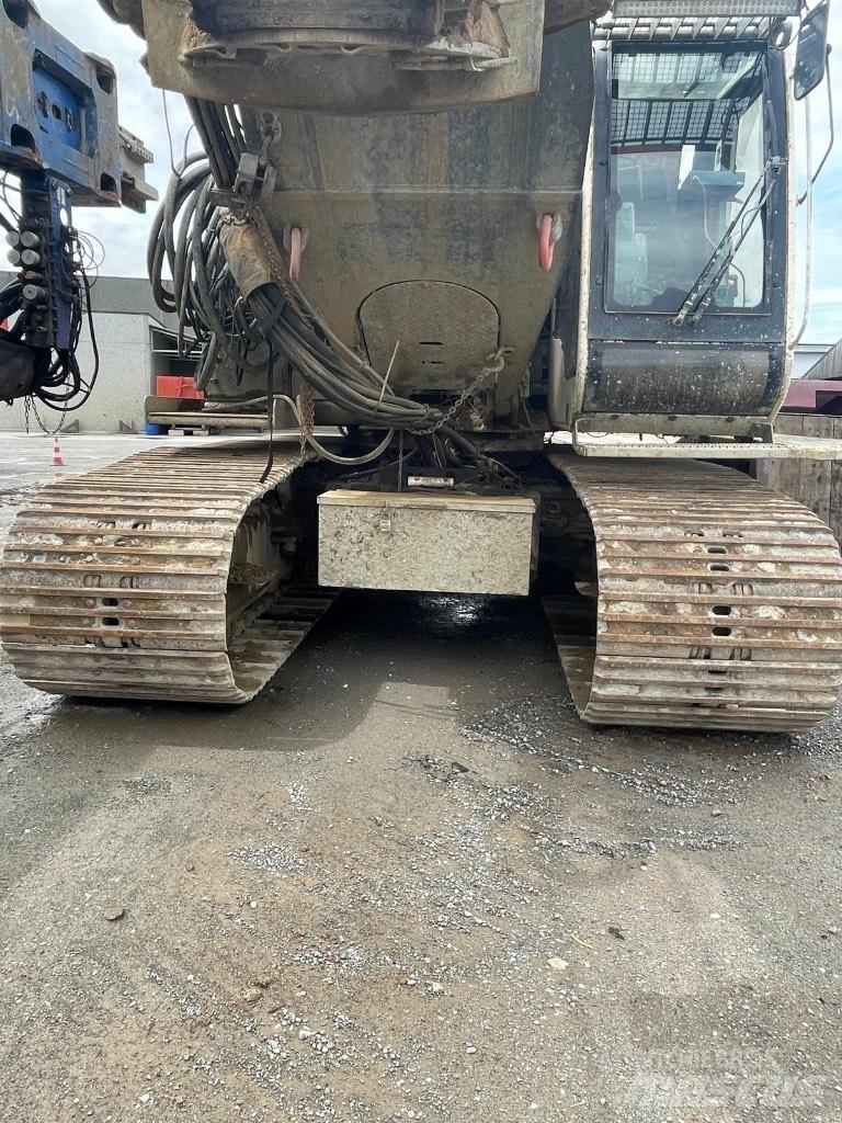 Liebherr LRB 155 Пилоти
