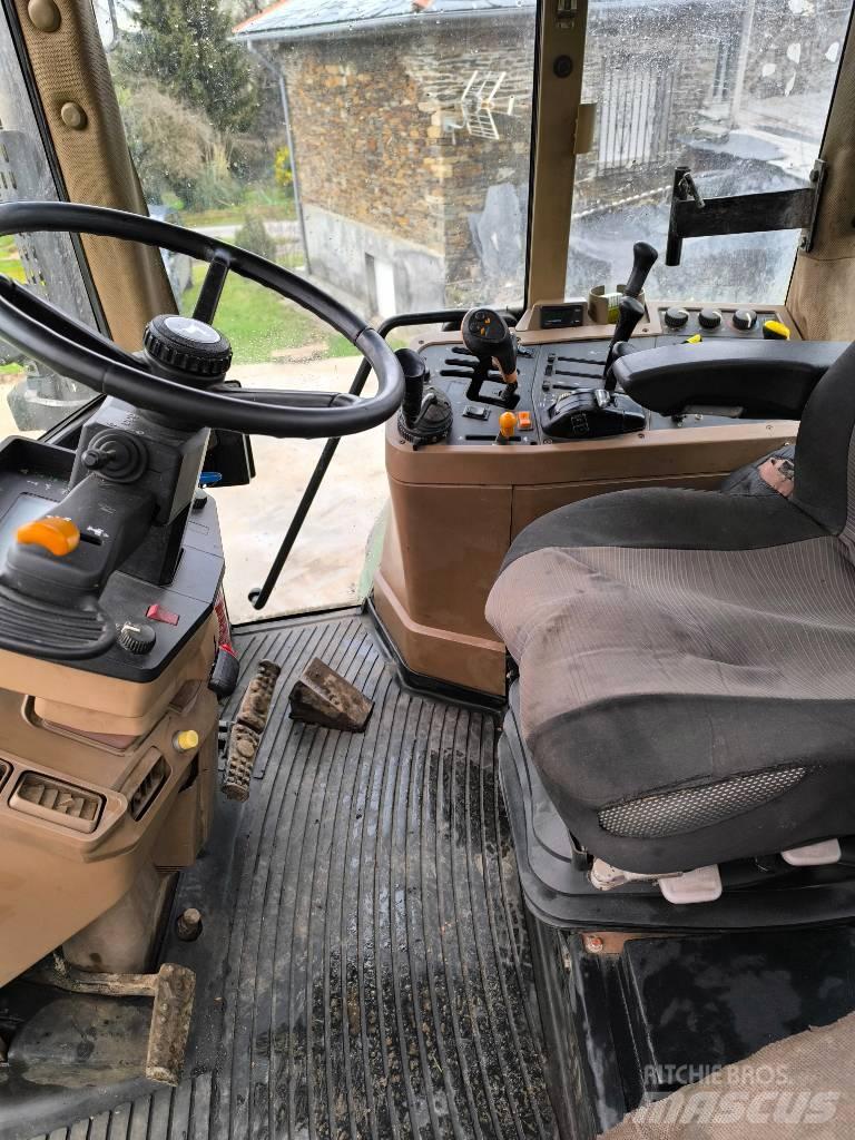 John Deere 7810 Трактори