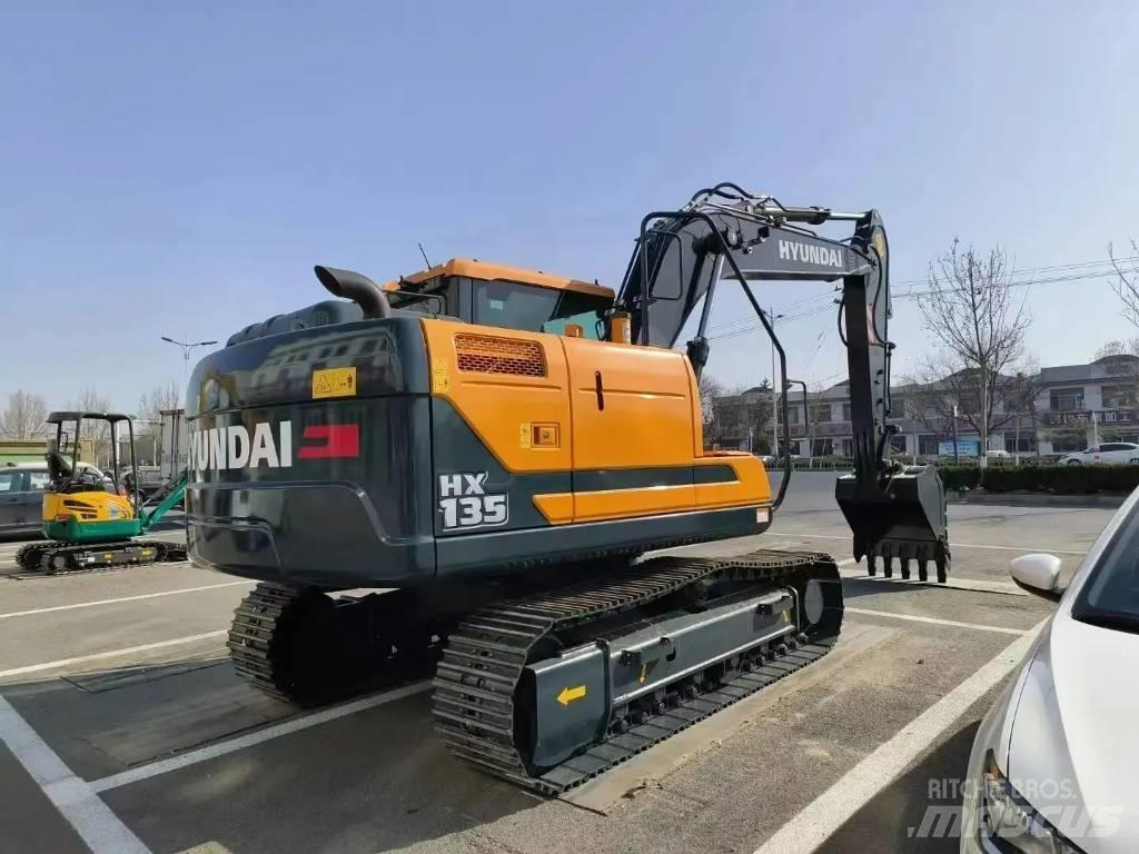 Hyundai HX135 Верижен екскаватор