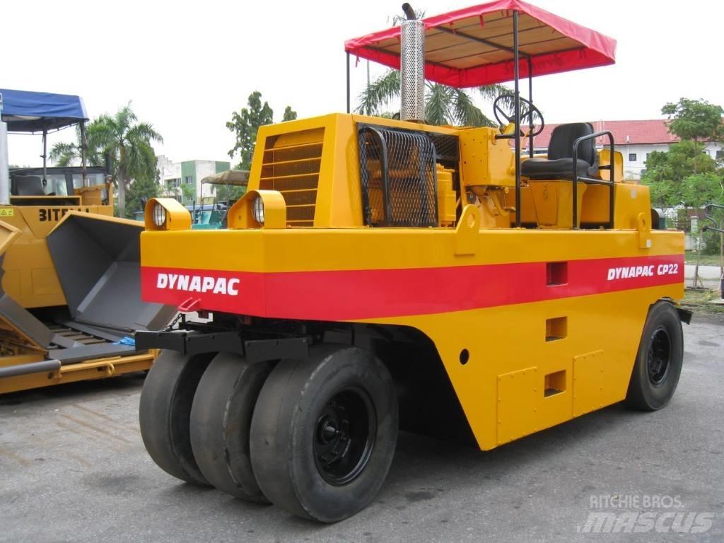 Dynapac CP 22 Пневматични гумени  ролки
