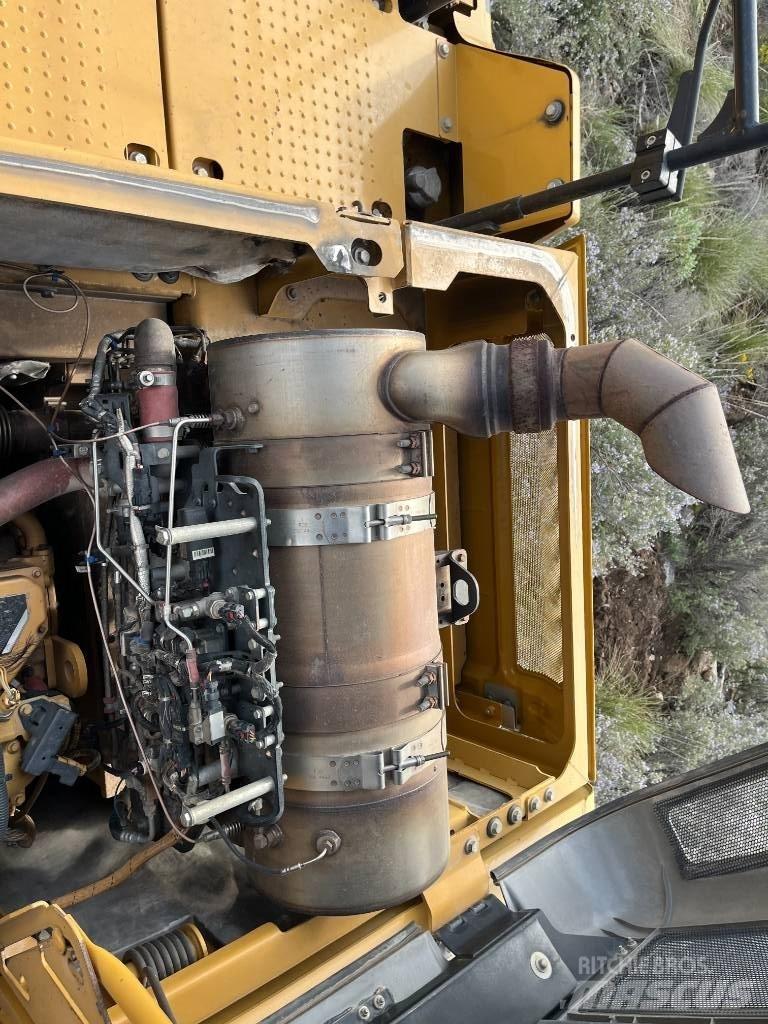 CAT 329 E Верижен екскаватор