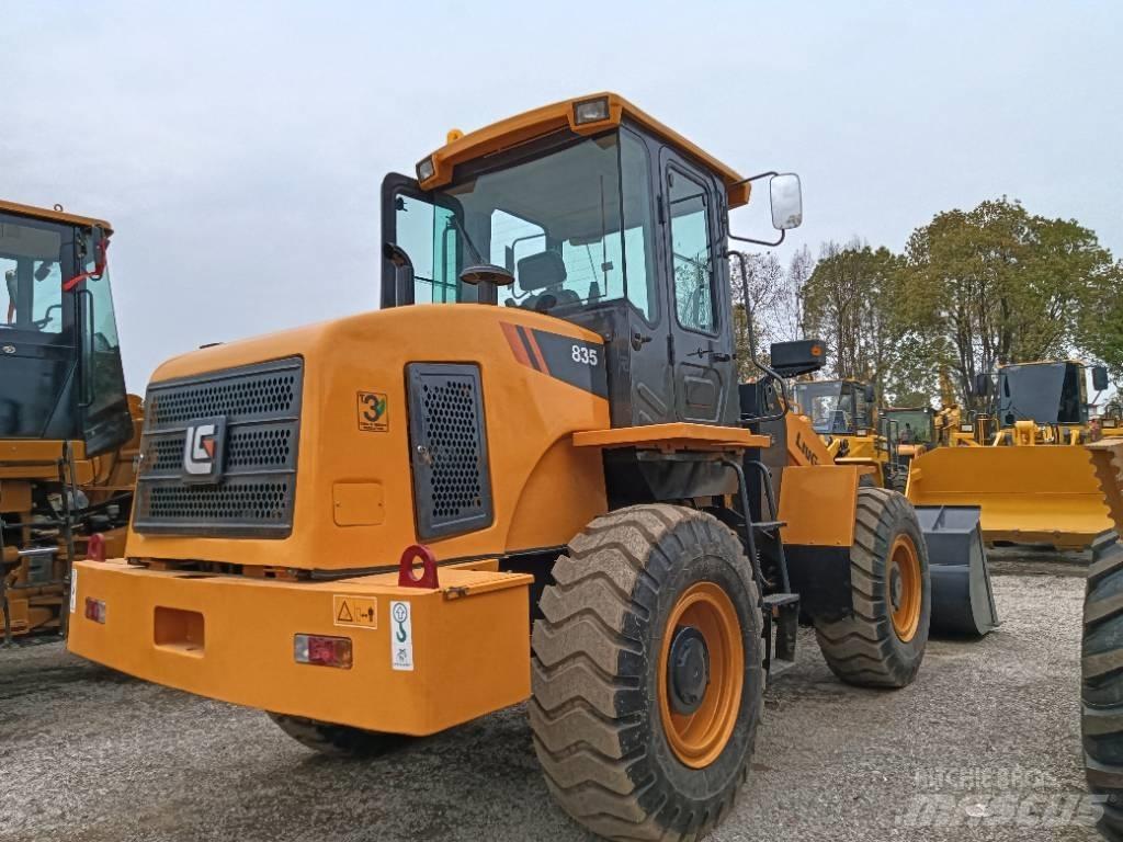 LiuGong 835 Колесни товарачи