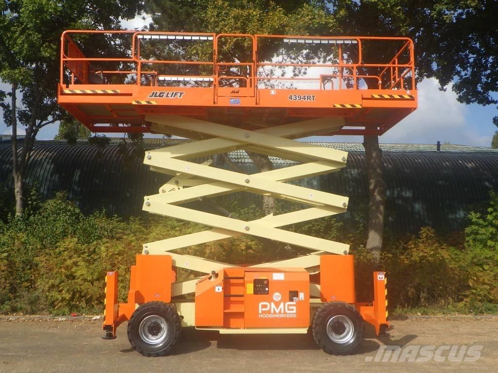 JLG 4394RT Ножични работни платформи