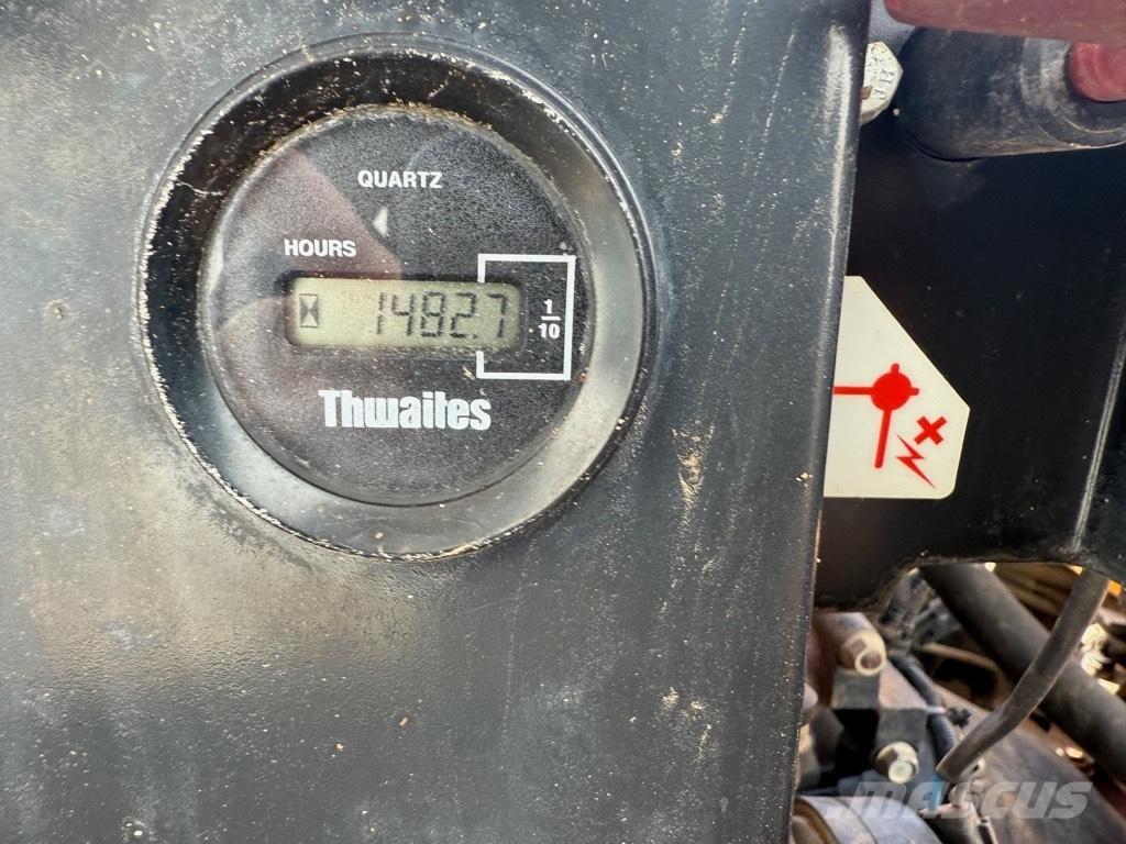 Thwaites 3 tonne Странични самосвали