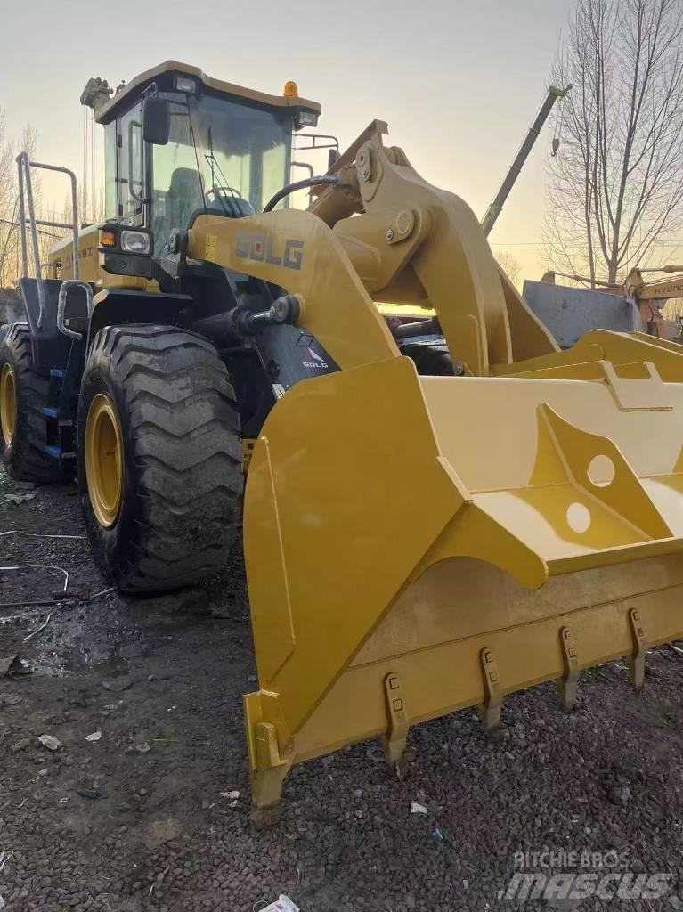 SDLG LG 956 F Колесни товарачи