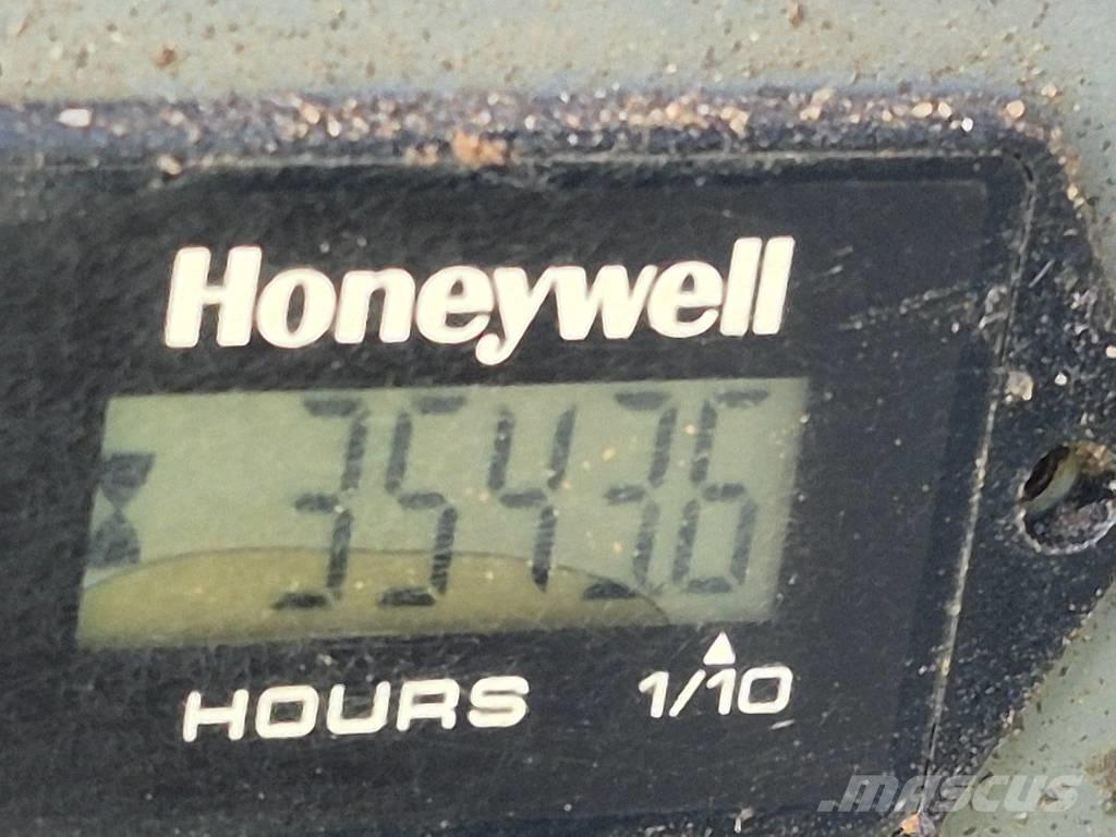 Takeuchi TB 250 Верижен екскаватор