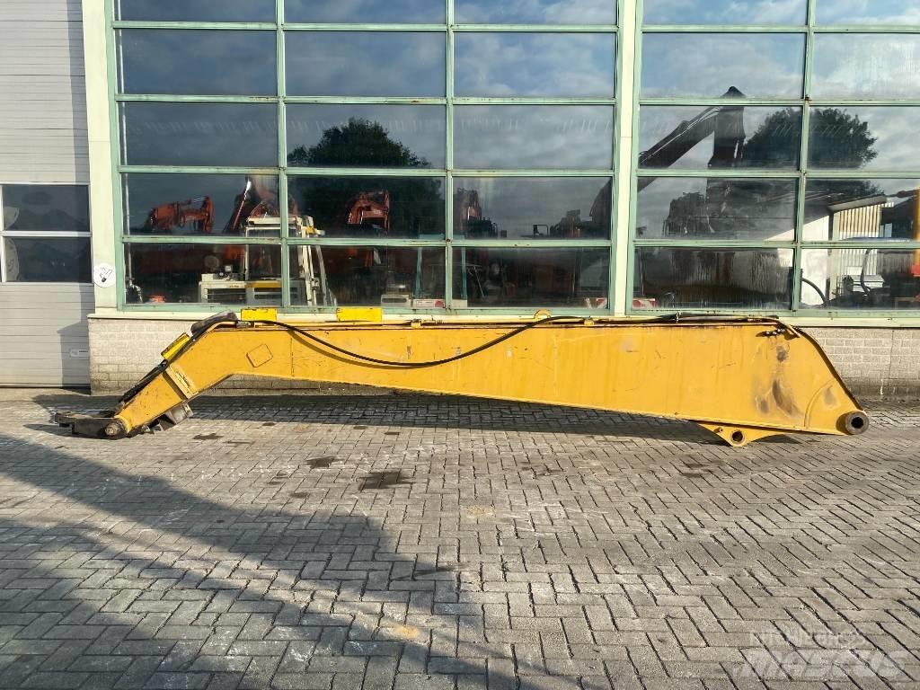 CAT Overslag arm Товарачи със заден ескаватор