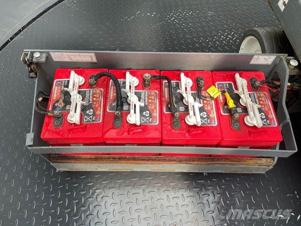 SkyJack SJ3219 Ножични работни платформи