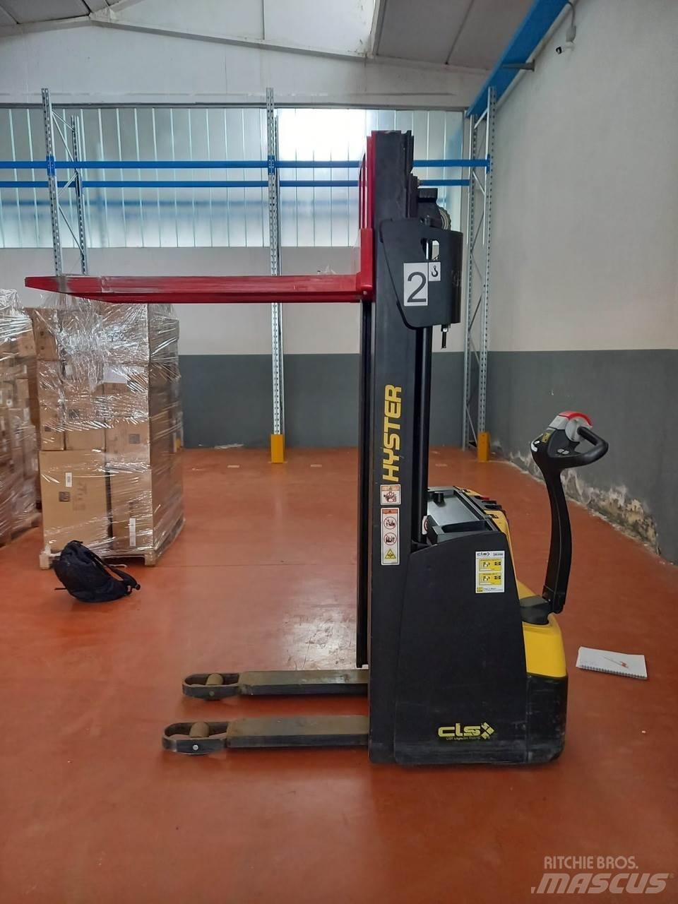 Hyster S1.2 Колички високоповдигачи с теглич