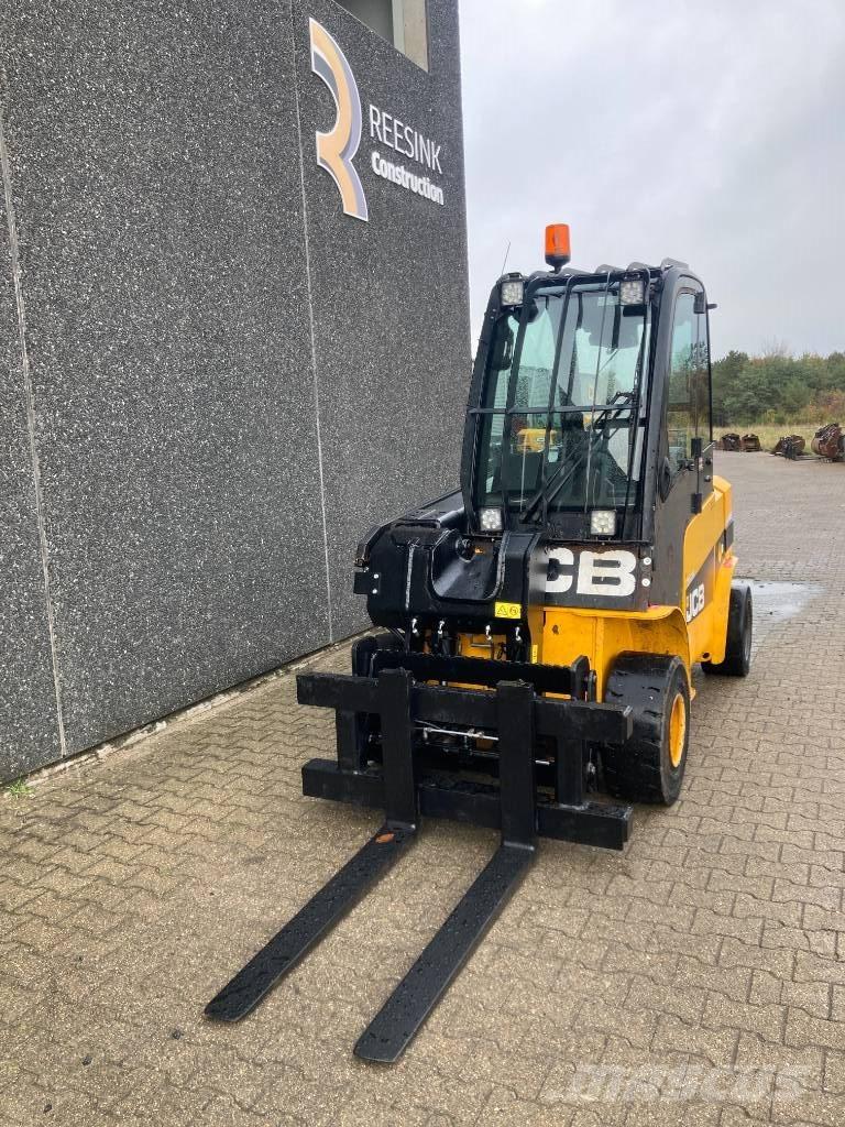 JCB TLT 35D 4x4 Телескопични товарачи