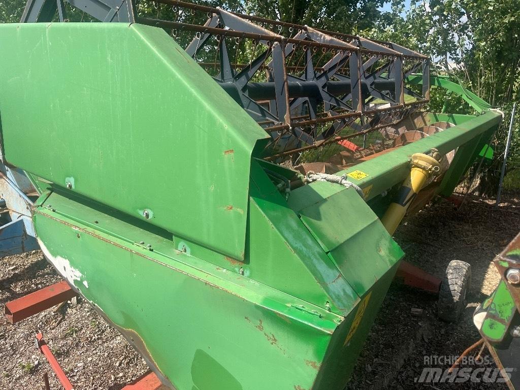 John Deere 2058 Комбайни